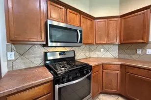 2440 Walker St, Grand Prairie, TX 75052 - Photo 9