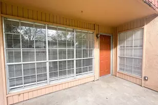 800 N Clay St, Ennis, TX 75119 - Photo 1