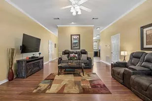 621 W Windsor Dr, Denton, TX 76207 - Photo 5