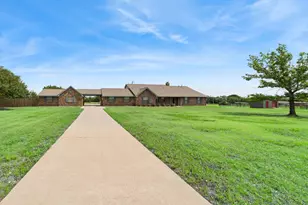 1175 Bloom St, Lucas, TX 75002 - Photo 3