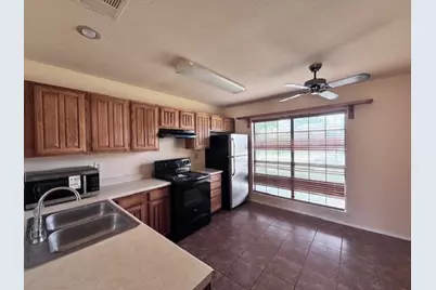 4136 Caldwell Avenue, The Colony, TX 75056 - Photo 7