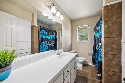 132 W Kenwood Drive, Garland, TX 75041 - Photo 21