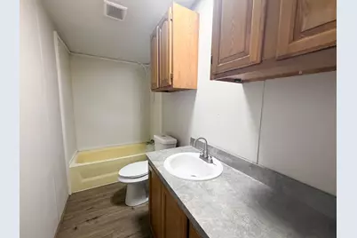 402 E College Avenue, Alvarado, TX 76009 - Photo 17