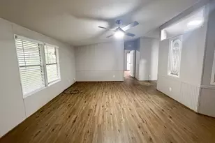 402 E College Ave, Alvarado, TX 76009 - Photo 5