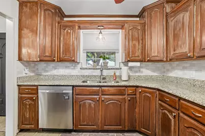 304 Woodlawn Street, Krum, TX 76249 - Photo 19