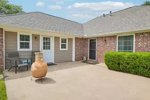 304 Woodlawn St, Krum, TX 76249 - Photo 37