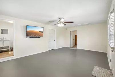 304 Woodlawn Street, Krum, TX 76249 - Photo 35