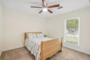 304 Woodlawn St, Krum, TX 76249 - Photo 27
