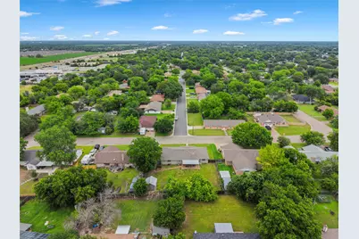 1004 W Elizabeth Drive, Robinson, TX 76706 - Photo 37
