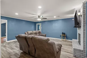 1004 W Elizabeth Dr, Robinson, TX 76706 - Photo 3