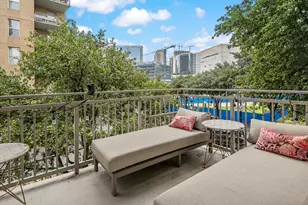 2323 N Houston St, Dallas, TX 75219 - Photo 25