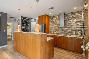 2323 N Houston St, Dallas, TX 75219 - Photo 5