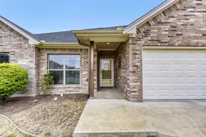 1604 Belle Plain Drive, Cleburne, TX 76033 - Photo 3