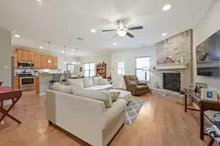 1604 Belle Plain Dr, Cleburne, TX 76033 - Photo 5