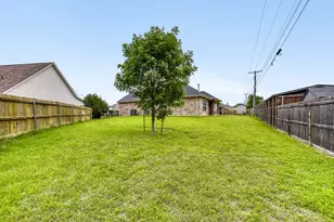 1604 Belle Plain Dr, Cleburne, TX 76033 - Photo 25