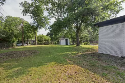 6825 Jewell Avenue, Fort Worth, TX 76112 - Photo 25