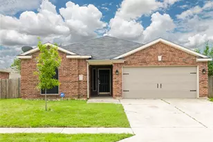 130 Kincaid Dr, Sanger, TX 76266 - Photo 1