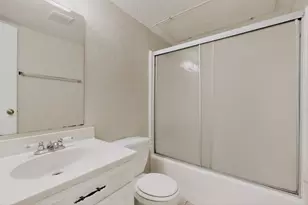 703 E Shady Grove Rd, Irving, TX 75060 - Photo 31