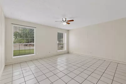 703 E Shady Grove Road, Irving, TX 75060 - Photo 5