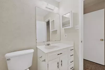 703 E Shady Grove Road, Irving, TX 75060 - Photo 25