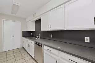 703 E Shady Grove Rd, Irving, TX 75060 - Photo 13