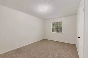 703 E Shady Grove Rd, Irving, TX 75060 - Photo 33