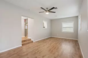 200 Karma Dr, Woodway, TX 76712 - Photo 9