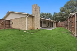 1804 Castille Dr, Carrollton, TX 75007 - Photo 23