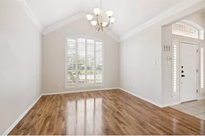 1052 E Seminole Trail, Carrollton, TX 75007 - Photo 3