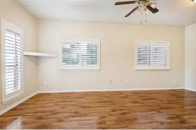 1052 E Seminole Trail, Carrollton, TX 75007 - Photo 23