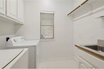 1052 E Seminole Trail, Carrollton, TX 75007 - Photo 33