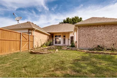 1052 E Seminole Trail, Carrollton, TX 75007 - Photo 35