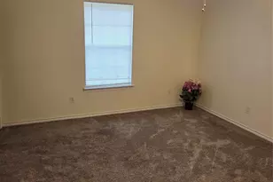 320 Hazelwood Ave, Waco, TX 76705 - Photo 9