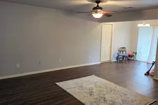 320 Hazelwood Ave, Waco, TX 76705 - Photo 5