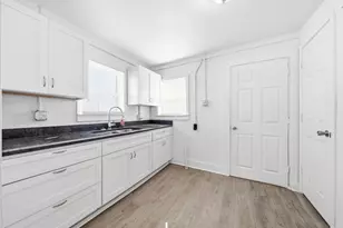 1323 Elm, Waco, TX 76704 - Photo 9