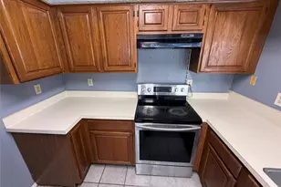 3402 Country Club Dr W, Irving, TX 75038 - Photo 9