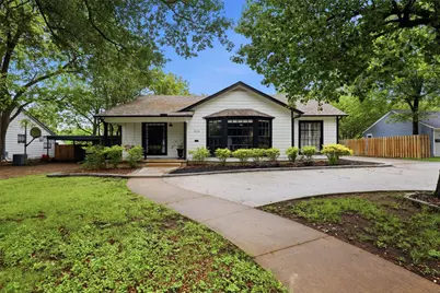 216 Sunset Drive, Cleburne, TX 76033 - Photo 5