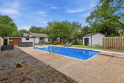216 Sunset Drive, Cleburne, TX 76033 - Photo 31