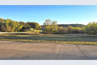 2202 Mountain Lakes Drive, Cedar Hill, TX 75104 - Photo 7