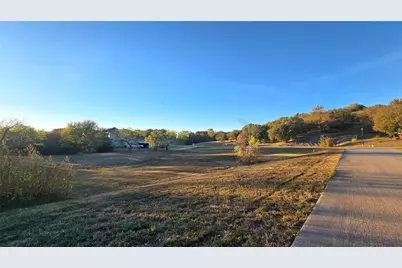 2202 Mountain Lakes Drive, Cedar Hill, TX 75104 - Photo 3