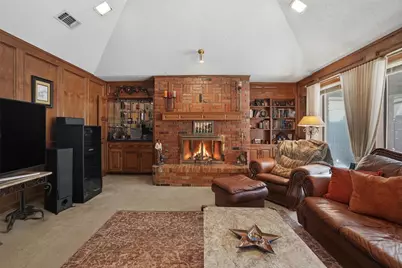 1404 Homestead Court, Irving, TX 75061 - Photo 11