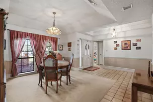 1404 Homestead Ct, Irving, TX 75061 - Photo 17