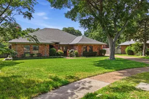 1404 Homestead Ct, Irving, TX 75061 - Photo 3