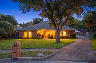 1404 Homestead Ct, Irving, TX 75061 - Photo 1