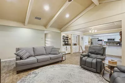 6514 Circo Drive, De Cordova, TX 76049 - Photo 9