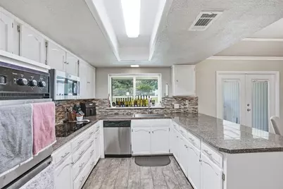 6514 Circo Drive, De Cordova, TX 76049 - Photo 13