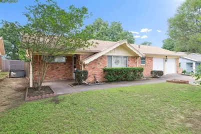 1607 Windlea Drive, Euless, TX 76040 - Photo 1