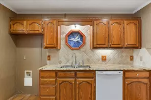 3501 Greenleaf Dr, Waco, TX 76710 - Photo 17