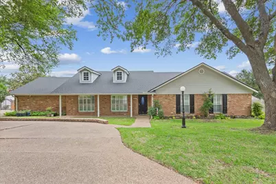 3501 Greenleaf Drive, Waco, TX 76710 - Photo 1