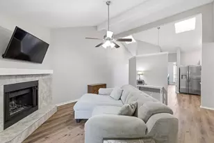 2420 Oakmont Dr, Bedford, TX 76022 - Photo 9